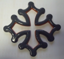 Croix occitane évidée sans boules diamètre 24 émaillée