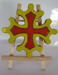 CROIX OCCITANE PLATE DIAMETRE 14.5 EMAILLEE JAUNE ET ROUGE